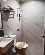 Laxston Hotel by Front One