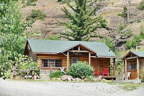 Creekside Lodge at Yellowstone