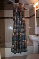 Creekside Lodge at Yellowstone