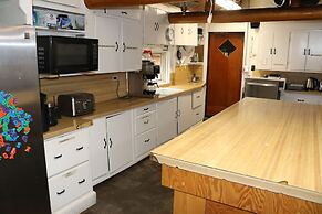 Creekside Lodge at Yellowstone