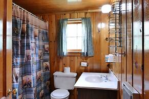 Creekside Lodge at Yellowstone