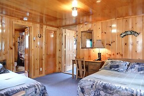 Creekside Lodge at Yellowstone