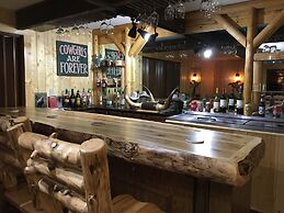 Creekside Lodge at Yellowstone