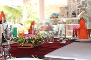 GM Doc Let Beach Resort & Spa