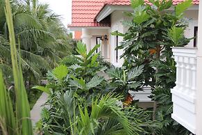 GM Doc Let Beach Resort & Spa