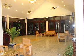 GM Doc Let Beach Resort & Spa