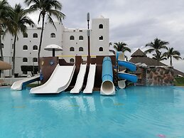 Sierra Mar All Inclusive at Tesoro