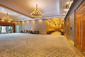 DoubleTree by Hilton Hotel Van