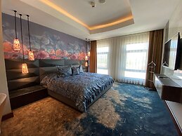 DoubleTree by Hilton Hotel Van
