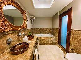 DoubleTree by Hilton Hotel Van