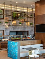 DoubleTree by Hilton Hotel Van