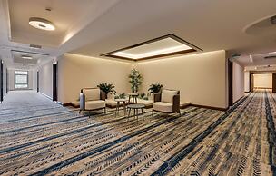 DoubleTree by Hilton Hotel Van