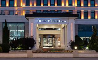 DoubleTree by Hilton Hotel Van