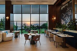 DoubleTree by Hilton Hotel Van