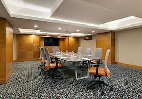 DoubleTree by Hilton Hotel Van