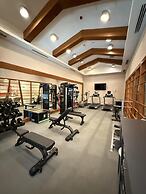 DoubleTree by Hilton Hotel Van