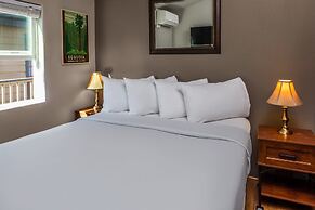 Flying Flags RV Resort & Campground