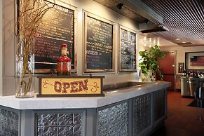 Palm Canyon Hotel & RV Resort