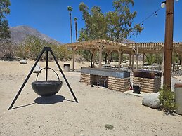 Palm Canyon Hotel & RV Resort