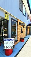 Young Goldrush Motel