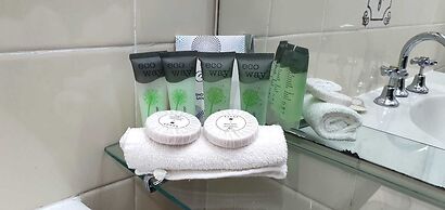 Young Goldrush Motel