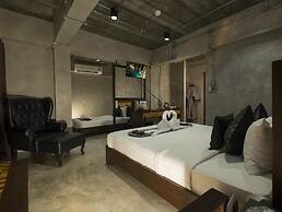 Thapae Loft