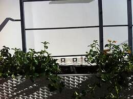 Pink House TLV - ApartHotel