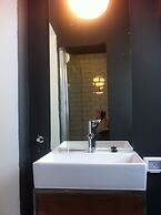 Pink House TLV - ApartHotel