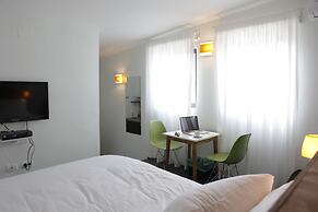 Pink House TLV - ApartHotel