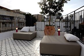 Pink House TLV - ApartHotel