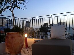 Pink House TLV - ApartHotel