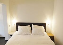 Pink House TLV - ApartHotel