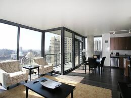 State and Grand by BridgeStreet