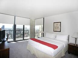 State and Grand by BridgeStreet