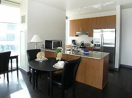 State and Grand by BridgeStreet