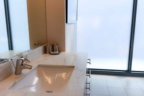 State and Grand by BridgeStreet