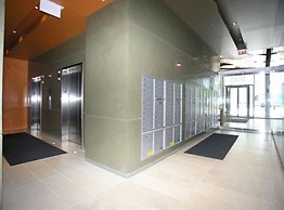 State and Grand by BridgeStreet