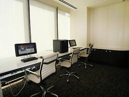 State and Grand by BridgeStreet