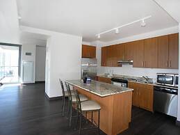 State and Grand by BridgeStreet