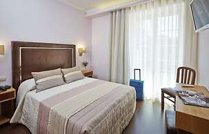 Welcome In - Suites & Hostel