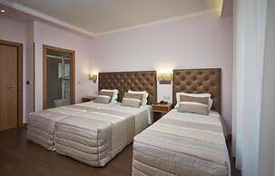 Welcome In - Suites & Hostel