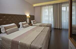 Welcome In - Suites & Hostel