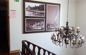 Welcome In - Suites & Hostel