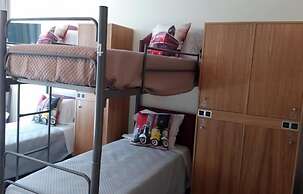 Welcome In - Suites & Hostel