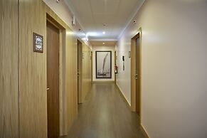Welcome In - Suites & Hostel