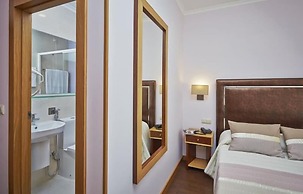 Welcome In - Suites & Hostel