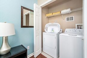 Vista Cay Commons by OVH360