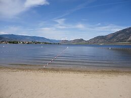 Spanish Fiesta Resort