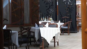 Hotel Abastos Plaza