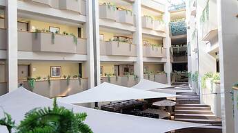 Hotel Abastos Plaza